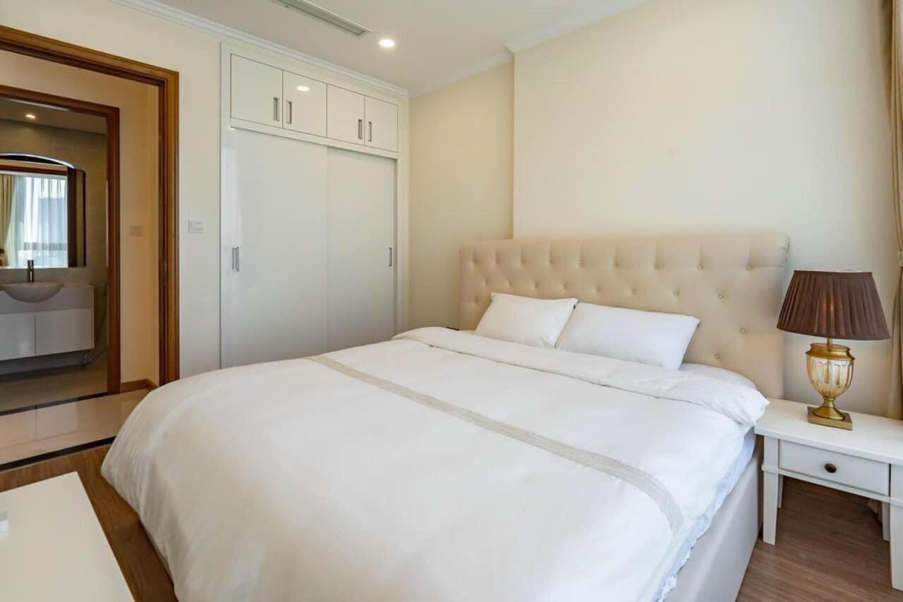 Premier Landmark Plus Vinhomes Central Park Ho Chi Minh City