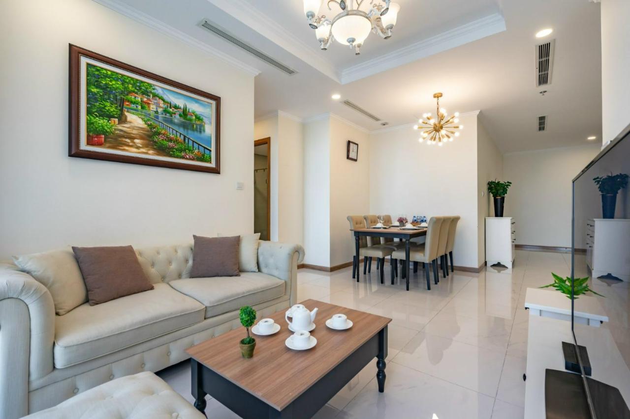 Premier Landmark Plus Vinhomes Central Park Apartment
